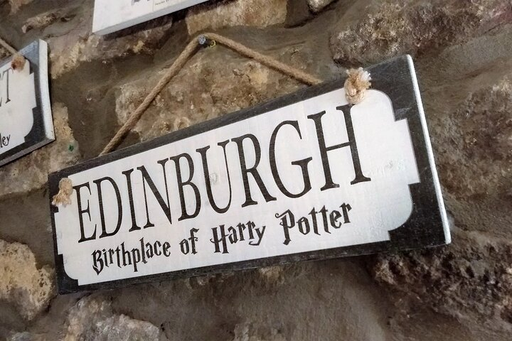 Step into the world of magic in Edinburgh where each landmark whispers tales of Harry Potter inviting you on an adventurous scavenger hunt through the city’s rich history.